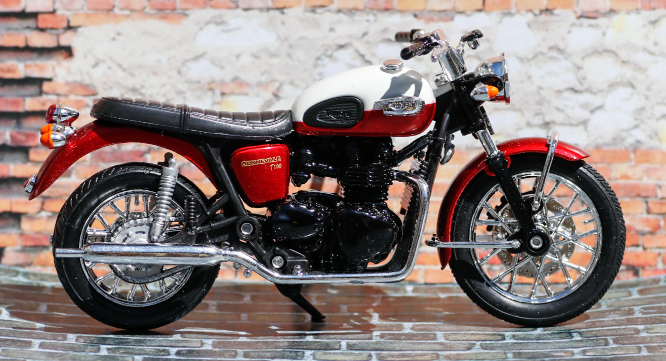 Welly Triumph Bonneville T100